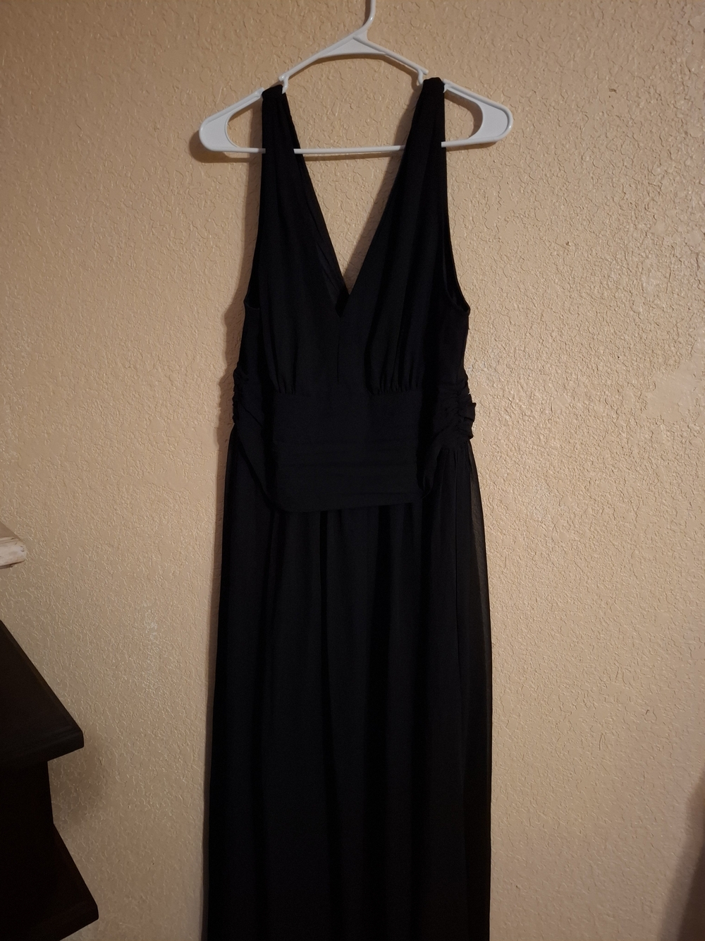 Ever Pretty Black V-Neck Sleeveless Maxi Gown